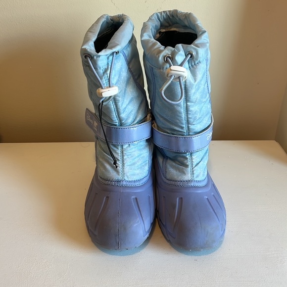 Sorel x Disney Flurry Frozen 2 Elsa Girls Snow Boots Size 3 - Picture 2 of 10